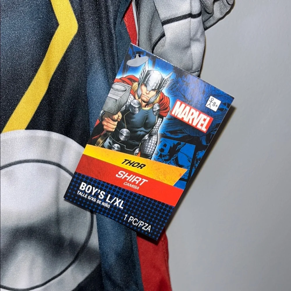 NWT Marvel Thor Superhero Costume - Red, Gray, Yellow T-Shirt with Cape - Picture 3 of 6